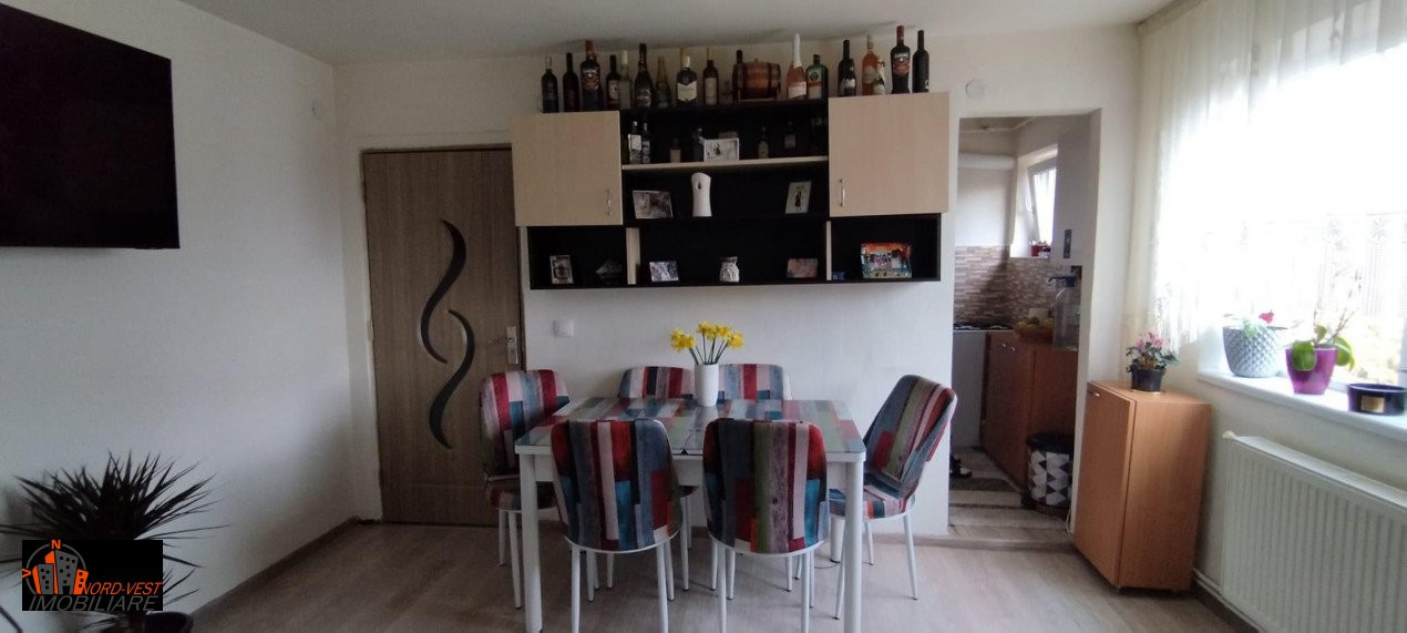 Apartament 3 camere 40mp - Str. Sfânta Vineri, Zalău