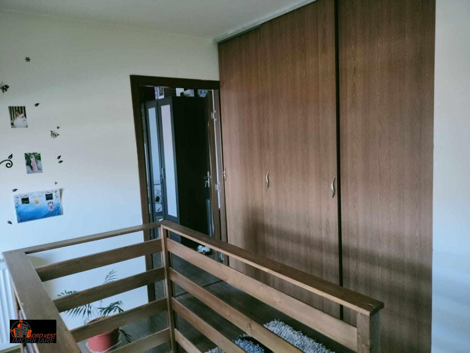 Apartament 3 camere cu mansarda și living - Dumbrava Nord 70mp