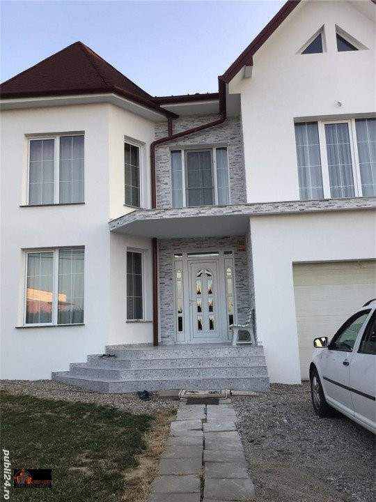 Casă 200mp str. Iașului - Zalău, Sălaj + 800 mp teren + Garaj