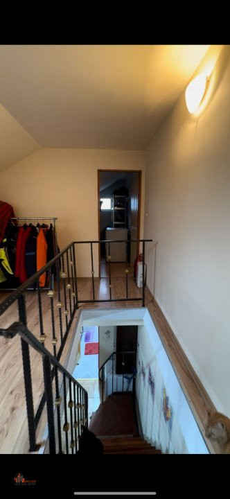 Apartament Ioan Nichita - 2 camere+mansardă(1 cameră+baie/utilităț)Zalau,Salaj