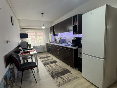 Apartament Ioan Nichita - 2 camere+mansardă(1 cameră+baie/utilități)Zalau