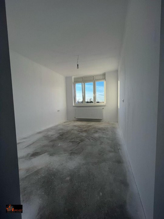 Apartament spatios 153 mp,4 camere, balcon 30 mp, 1 garaj 1 CF, 16 mp de gradina