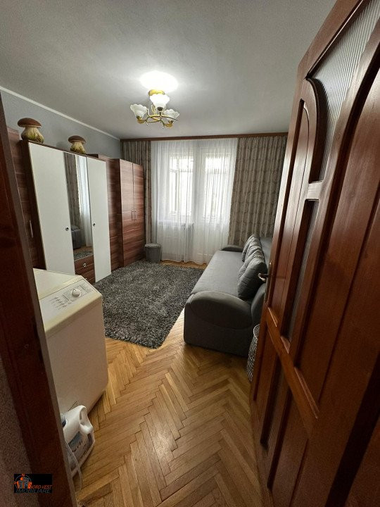 Anunț de Vânzare Apartament 3 Camere 