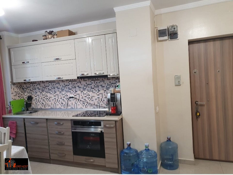 Apartament 2 canere cu terasa, subsol intabulat