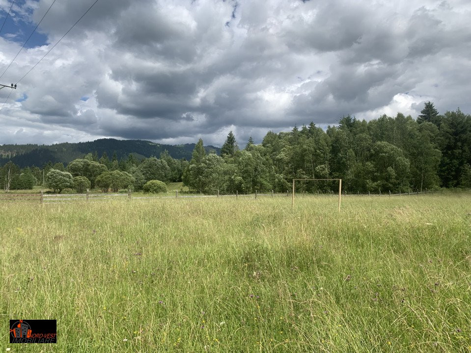 Teren intravilan intr-o zona pitoreasca