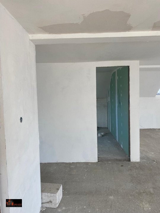 Casa (locuinta sau spatiu comercial) zona centrala langa Ferma Zootehnica