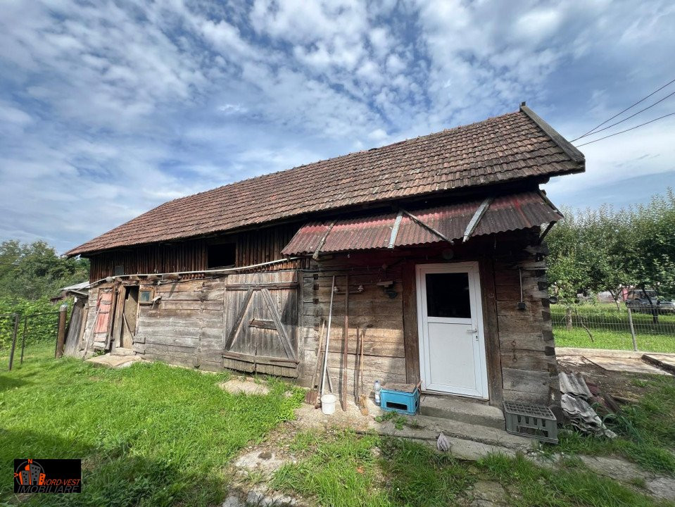 🌟🏡 Proprietate Bine Poziționată în Comuna Vadu Izei, pe Strada Sugău 🌟🏡