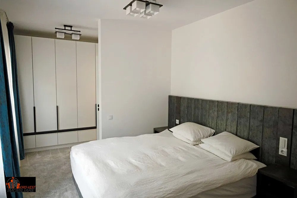 Apartament de Lux cu 3 Camere, Complet Mobilat și Utilat, în Zona Centrală