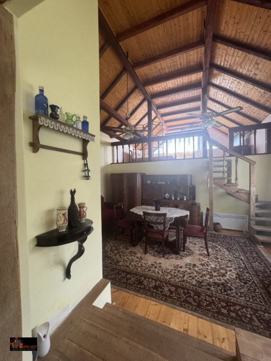 Casă cu loft + Casă tradițională și livadă - Năpradea, Sălaj