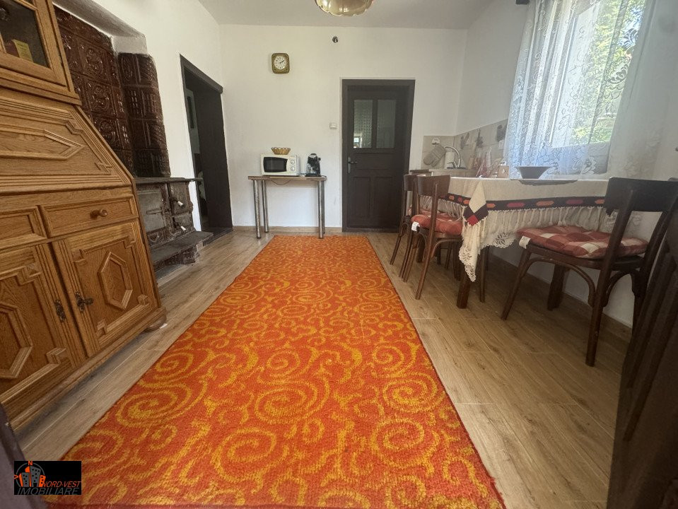 Casă cu loft + Casă tradițională și livadă - Năpradea, Sălaj