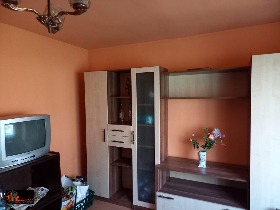 Apartament decomandat 2 camere Carpati 2