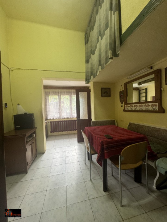 Casă din cărămidă cu 3 camere - 140 mp + teren -Str. Cerbului, Zalău 