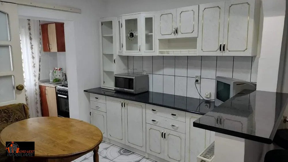 Apartament 68 mp - 3 cam. - lângă Value Centre,  Zalău