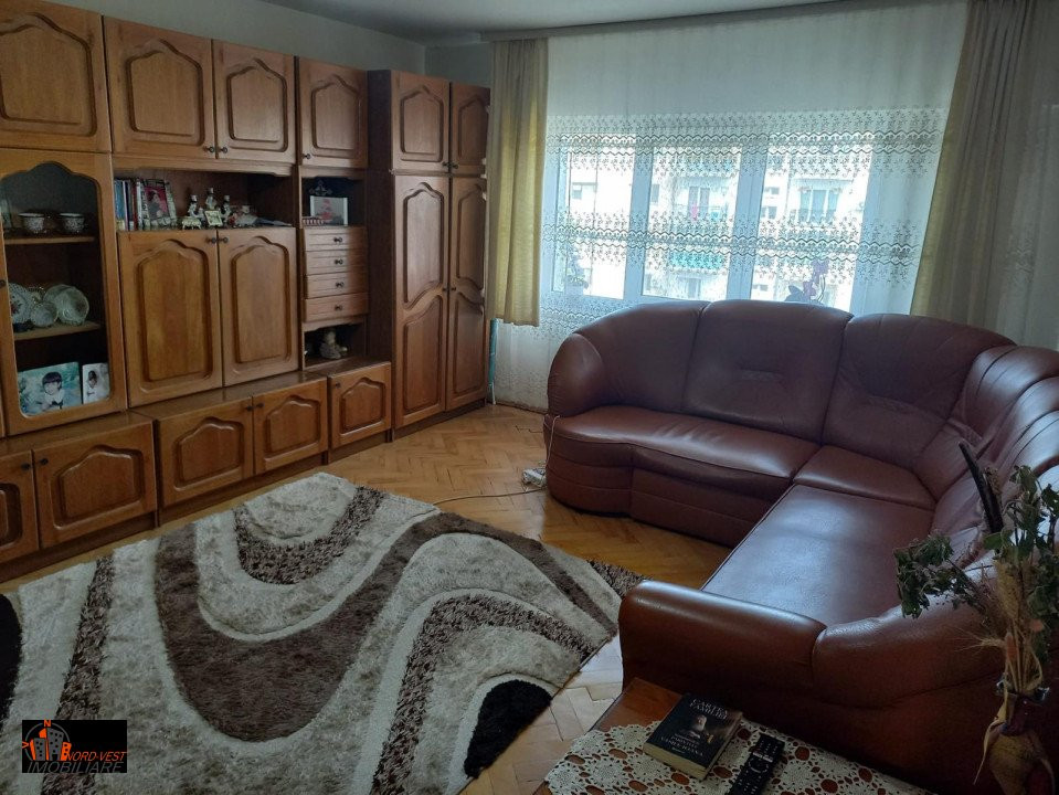 Apartament 3 camere Alecu Russo