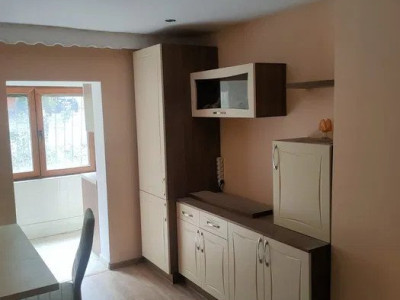 Apartament la parter înalt - 68 mp + garaj , Dumbrava Nord, Zalău