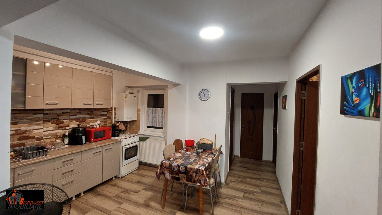 Apartament 3 camere zona M16 , zona linistita cu vedere la parc