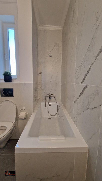 Apartament ultra cental, lux, decorat designer
