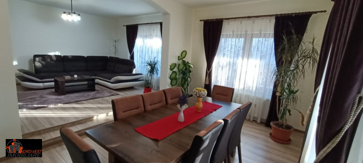 Casă modernă 300mp + teren - str. D.Gherea, Zalău