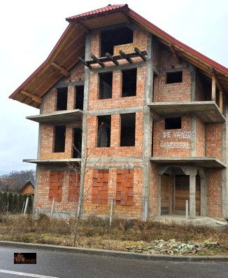 🏡 Pensiune de Vânzare într-o Zonă Turistică! 🌿
