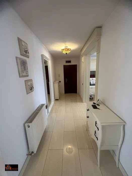 Apartament 3 camere de vânzare – zonă liniștită, strada Victoriei, Baia Mare.