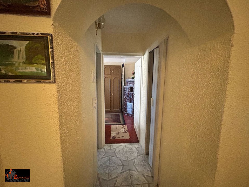 APARTAMENT IN CENTRU COMUNEI PAULESTI ETAJ 1