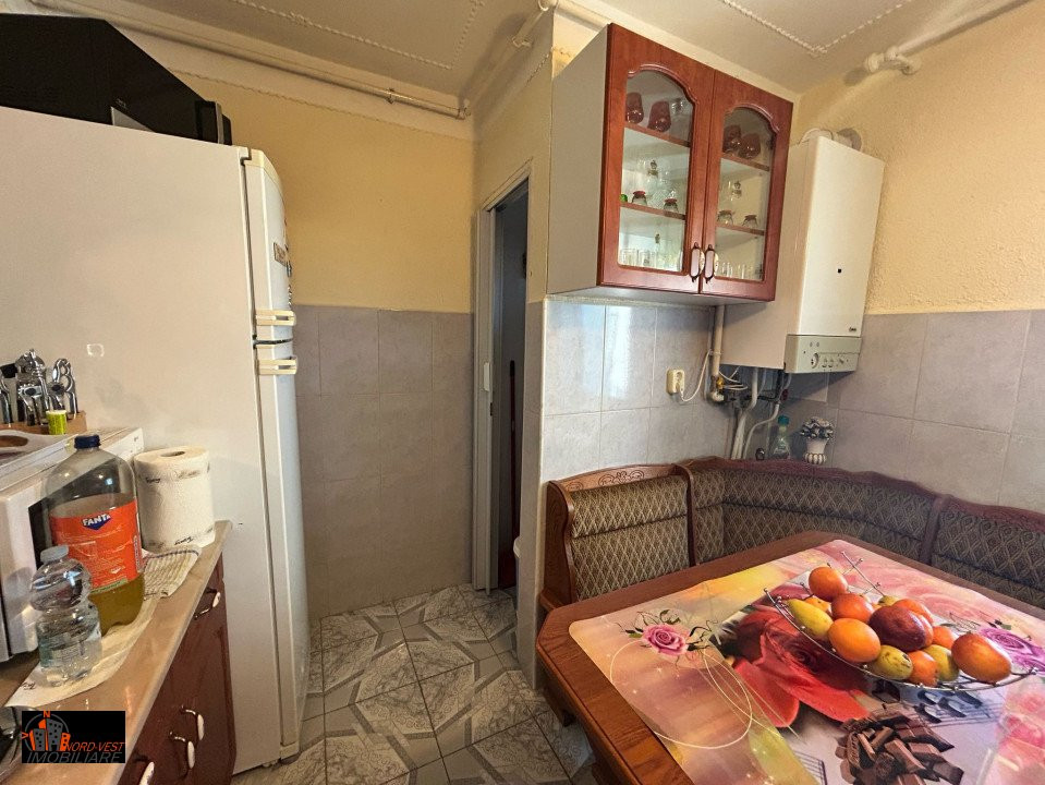 APARTAMENT IN CENTRU COMUNEI PAULESTI ETAJ 1