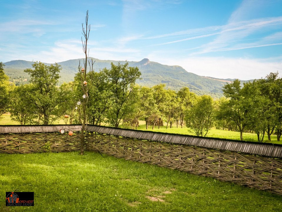 Pensiune agroturistica formata din 3 casute traditionale de lemn - Desesti, MM