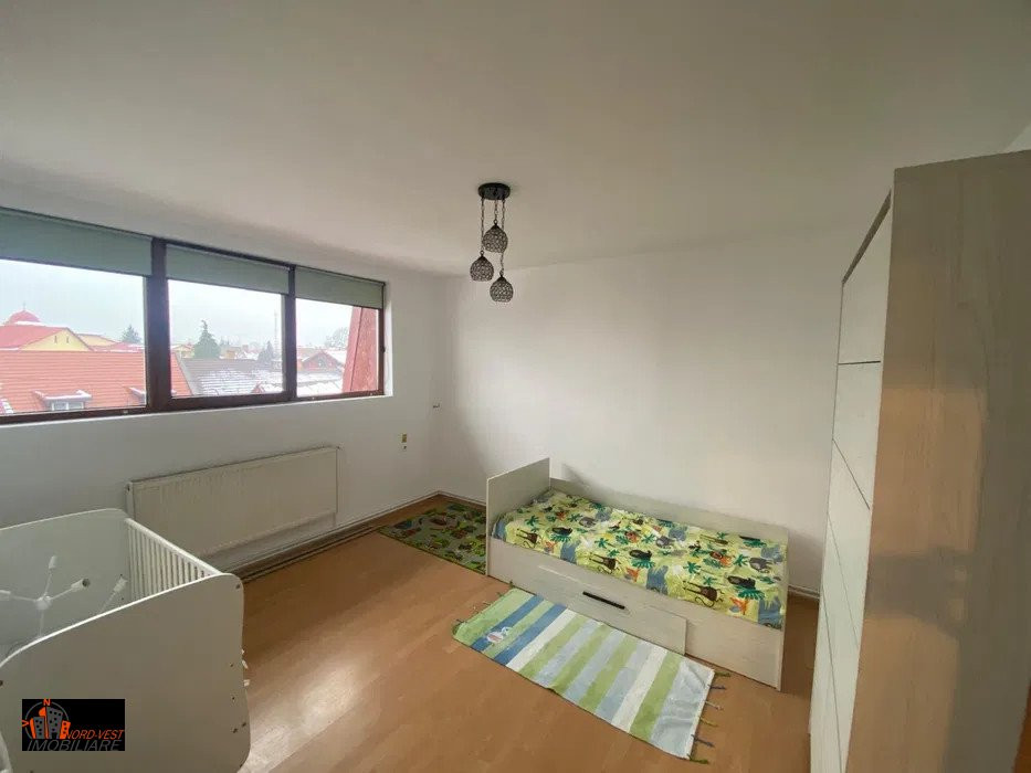 Apartament luxos de închiriat în Centrul Vechi – 110 mp, 3 camere, 