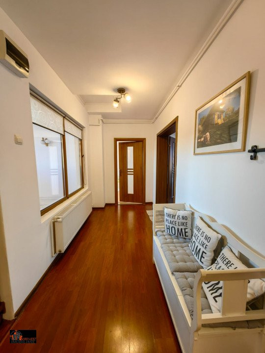 Apartament luxos de închiriat în Centrul Vechi – 110 mp, 3 camere.