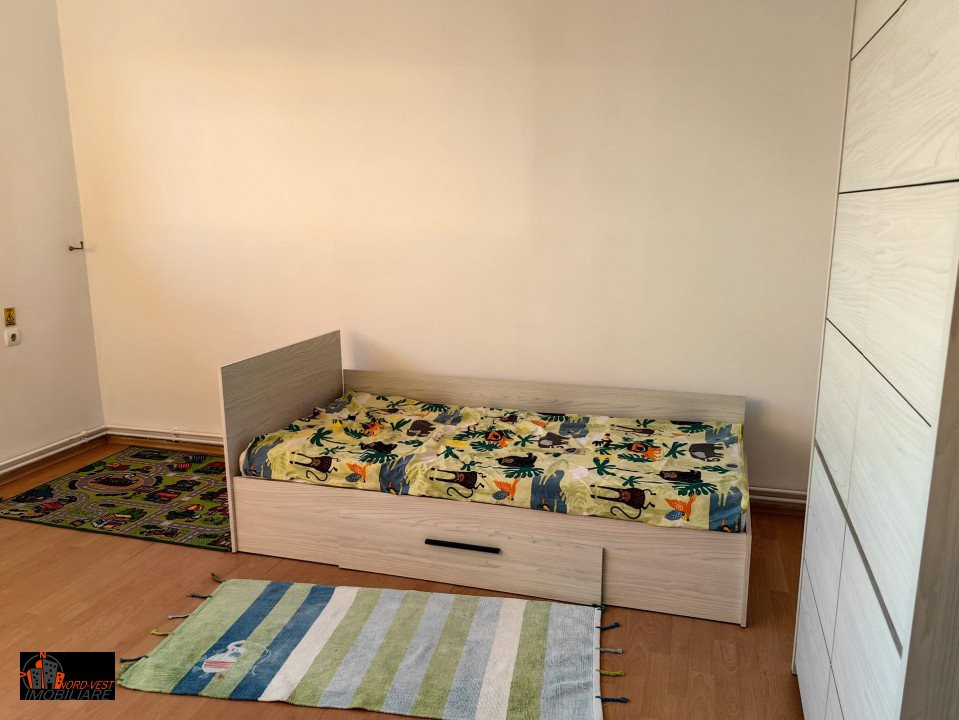 Apartament luxos de închiriat în Centrul Vechi – 110 mp, 3 camere.