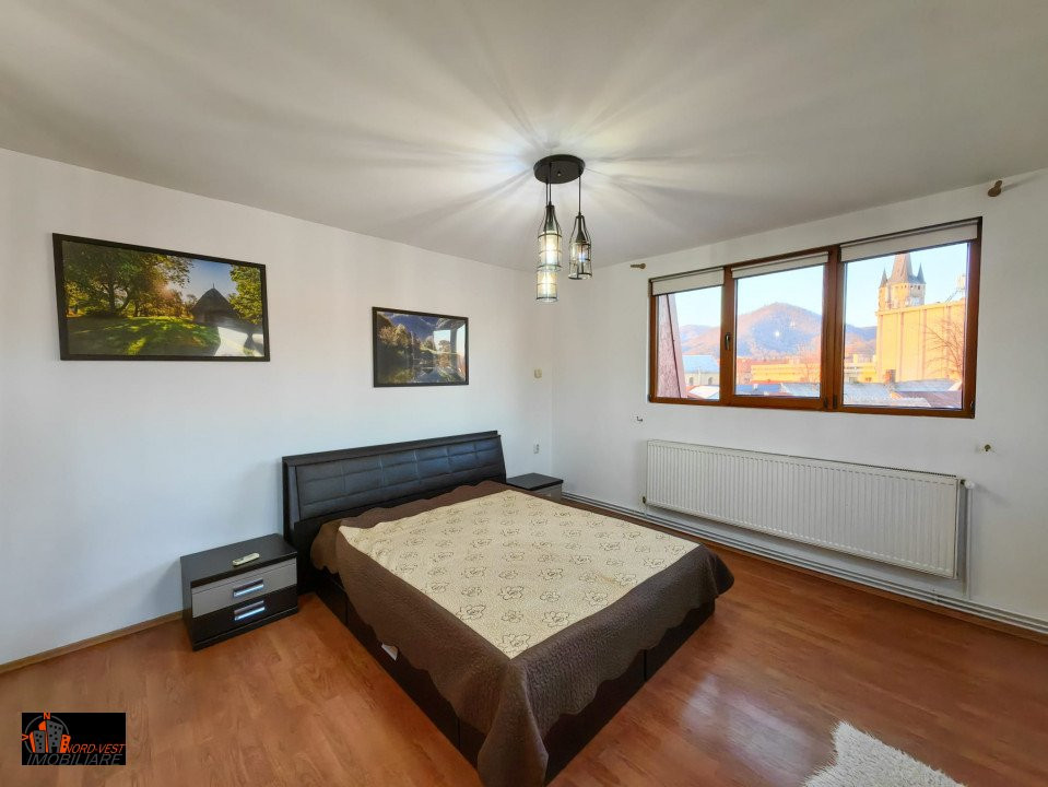 Apartament luxos de închiriat în Centrul Vechi – 110 mp, 3 camere.