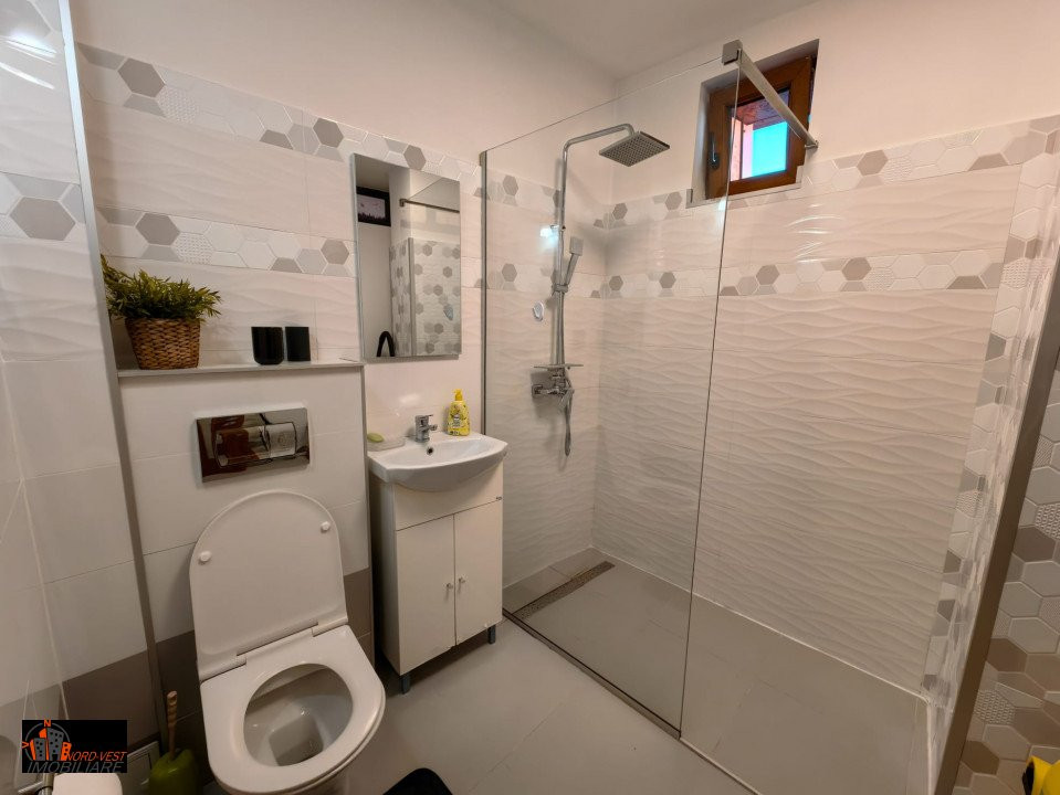 Apartament luxos de închiriat în Centrul Vechi – 110 mp, 3 camere.