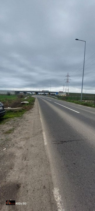 Teren intravilan 48,3 ari, front 25 m