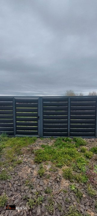 Teren intravilan 48,3 ari, front 25 m