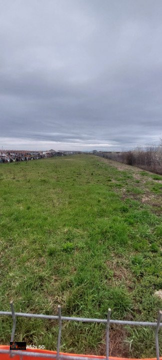 Teren intravilan 48,3 ari, front 25 m