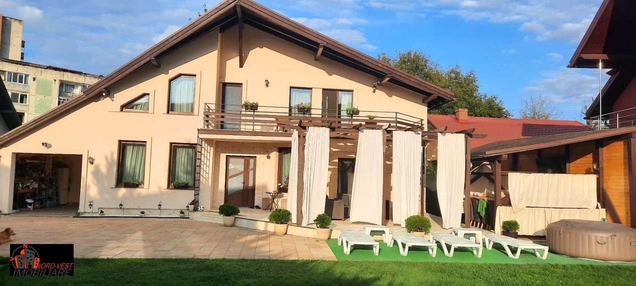 🏡 CASĂ DE VIS DE VÂNZARE – PRIVELIȘTE SUPERBĂ LA DEAL! 🌄✨