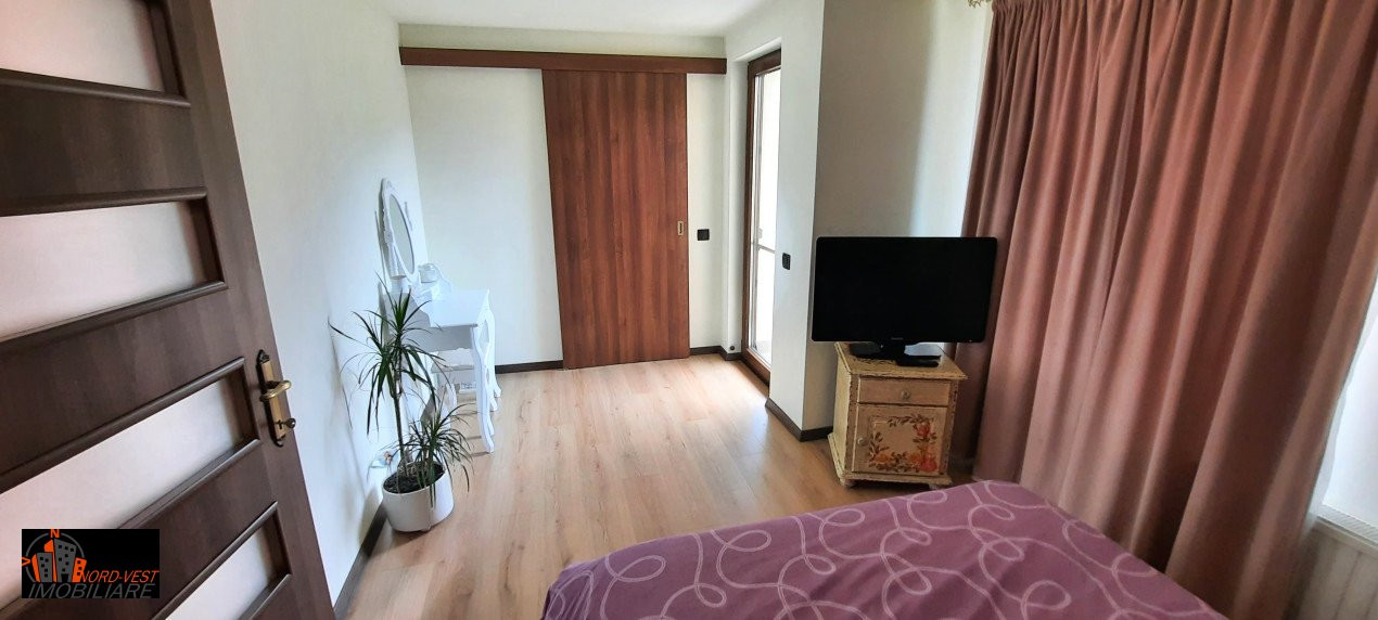 🏡 CASĂ DE VIS DE VÂNZARE – PRIVELIȘTE SUPERBĂ LA DEAL! 🌄✨