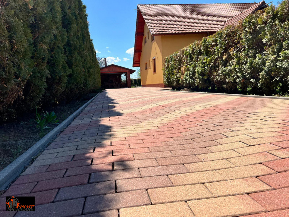 Casa cu etaj Odoreu, cu gradina spatioasa si finisaje premium!!