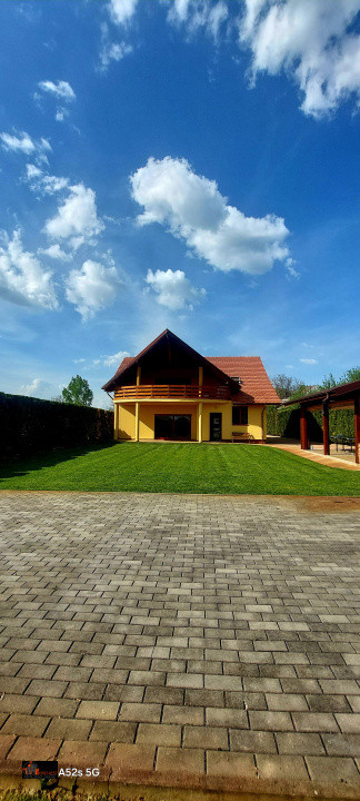 Casa cu etaj Odoreu, cu gradina spatioasa si finisaje premium!!