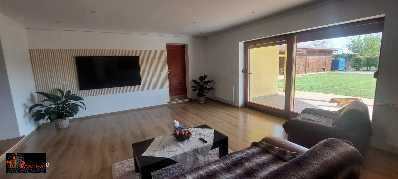 Casa cu etaj Odoreu, cu gradina spatioasa si finisaje premium!!