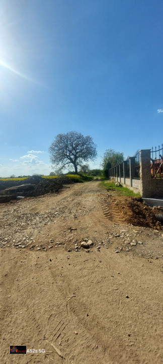 Teren Intravilan de Vânzare – 7.462 mp, Front 46 m – Centru Odoreu, Satu Mare