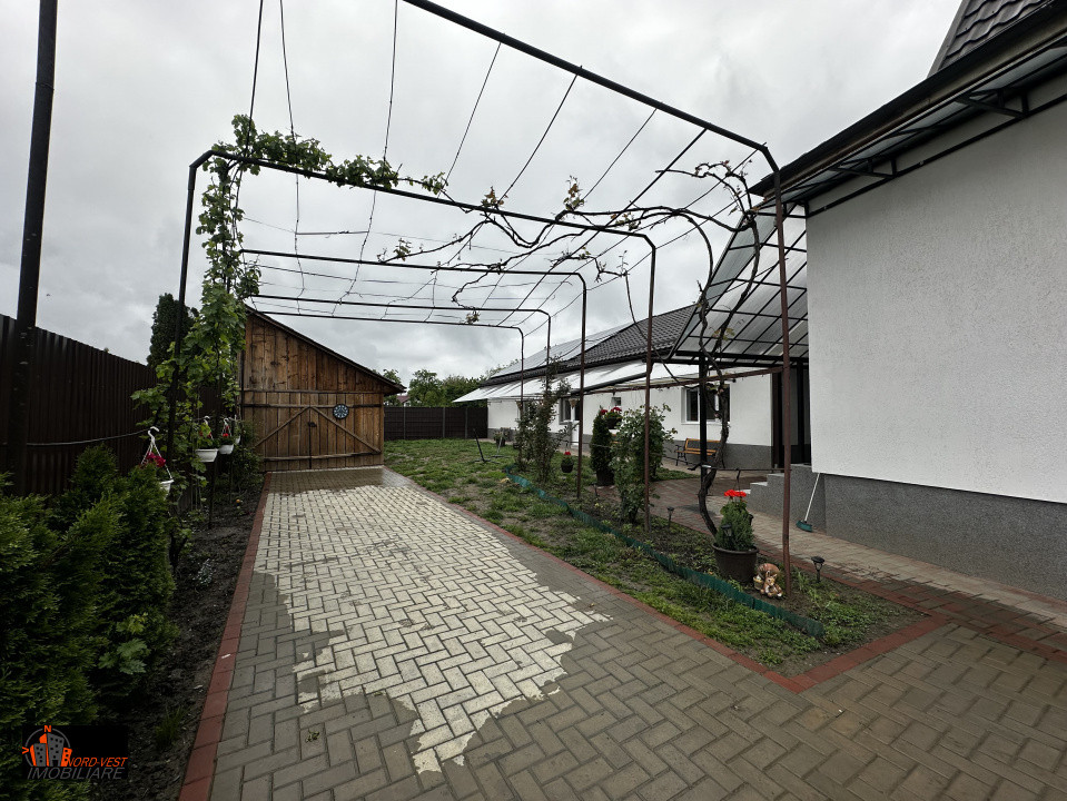🏡 Casă Modernă cu Teren de 4.924 mp – Sighetu Marmației