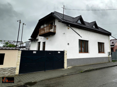 🏡 Casă Modernă cu Teren de 4.924 mp – Sighetu Marmației