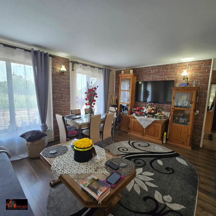 🏡 De Vânzare ! Casă cu Teren de 878mp  – Zonă Liniștită