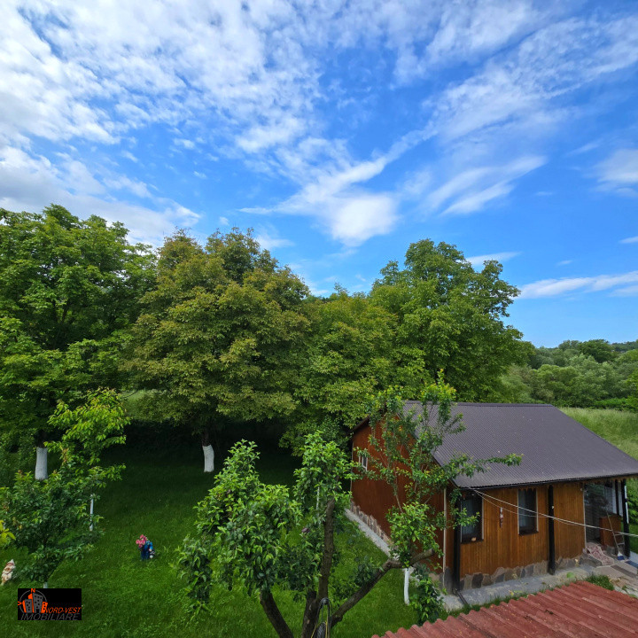 🏡 De Vânzare ! Casă cu Teren de 878mp  – Zonă Liniștită
