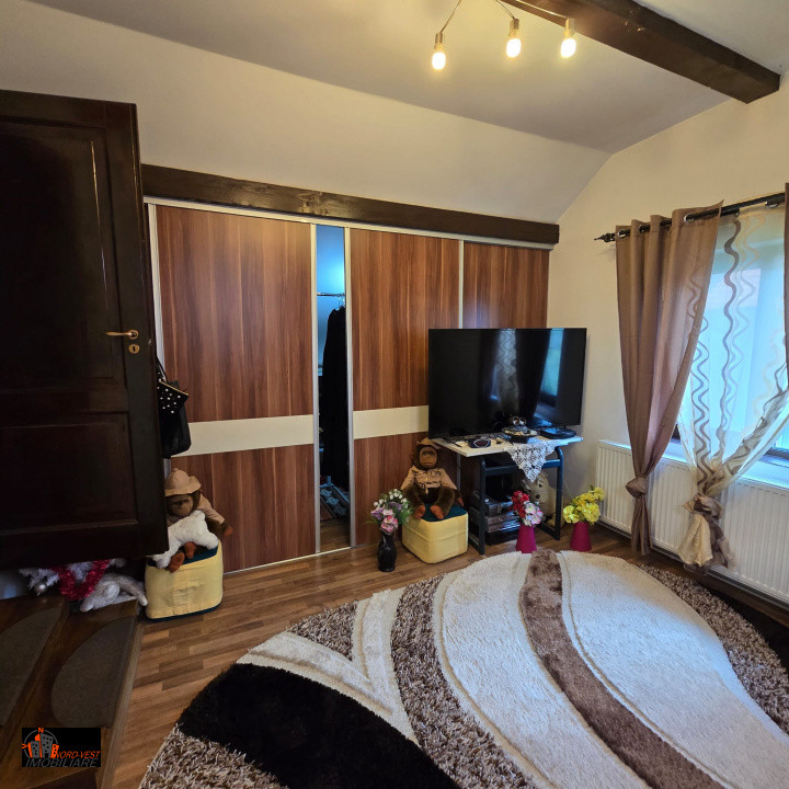 🏡 De Vânzare ! Casă cu Teren de 878mp  – Zonă Liniștită
