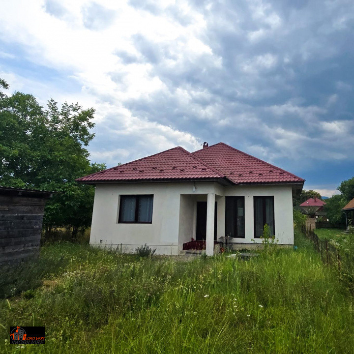 🏡 Casă 132 mp + Teren 494 mp – De Vânzare – 📍 Sighetu Marmației