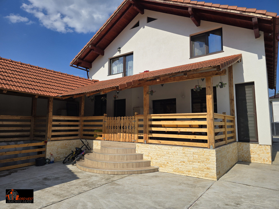 Casă modernă complet echipată de VÂNZARE – Maramureș
