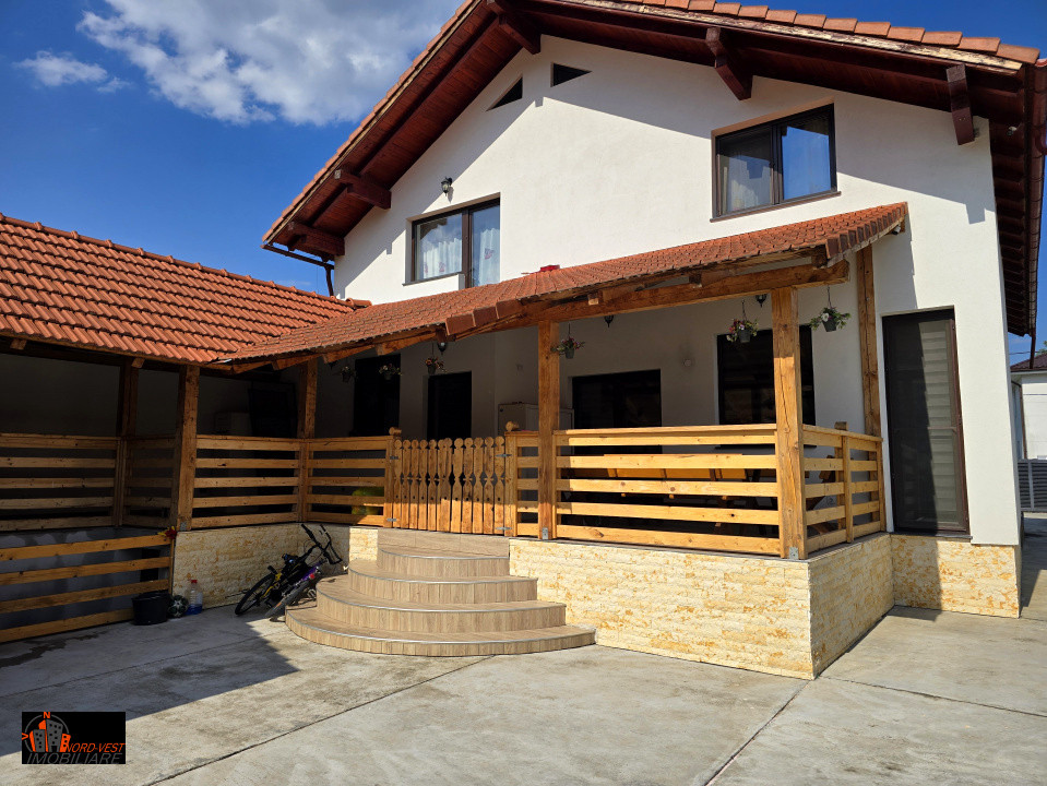 Casă modernă complet echipată de VÂNZARE – Maramureș