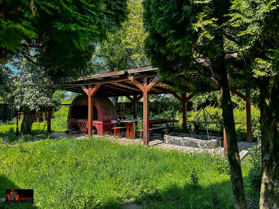 🏨 DE VÂNZARE – Motel spațios și teren generos – Sighetu Marmației